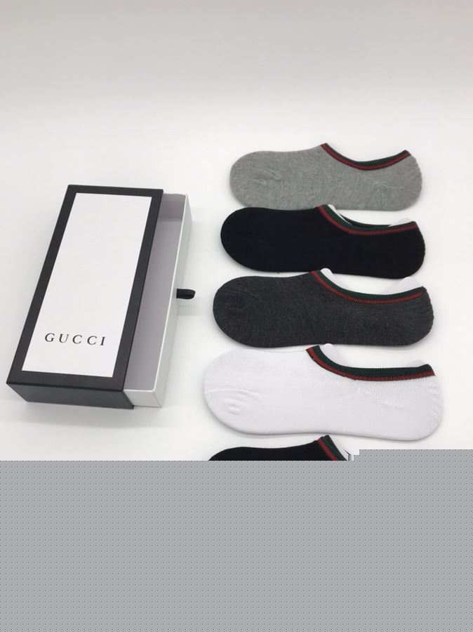 G*u*i socks